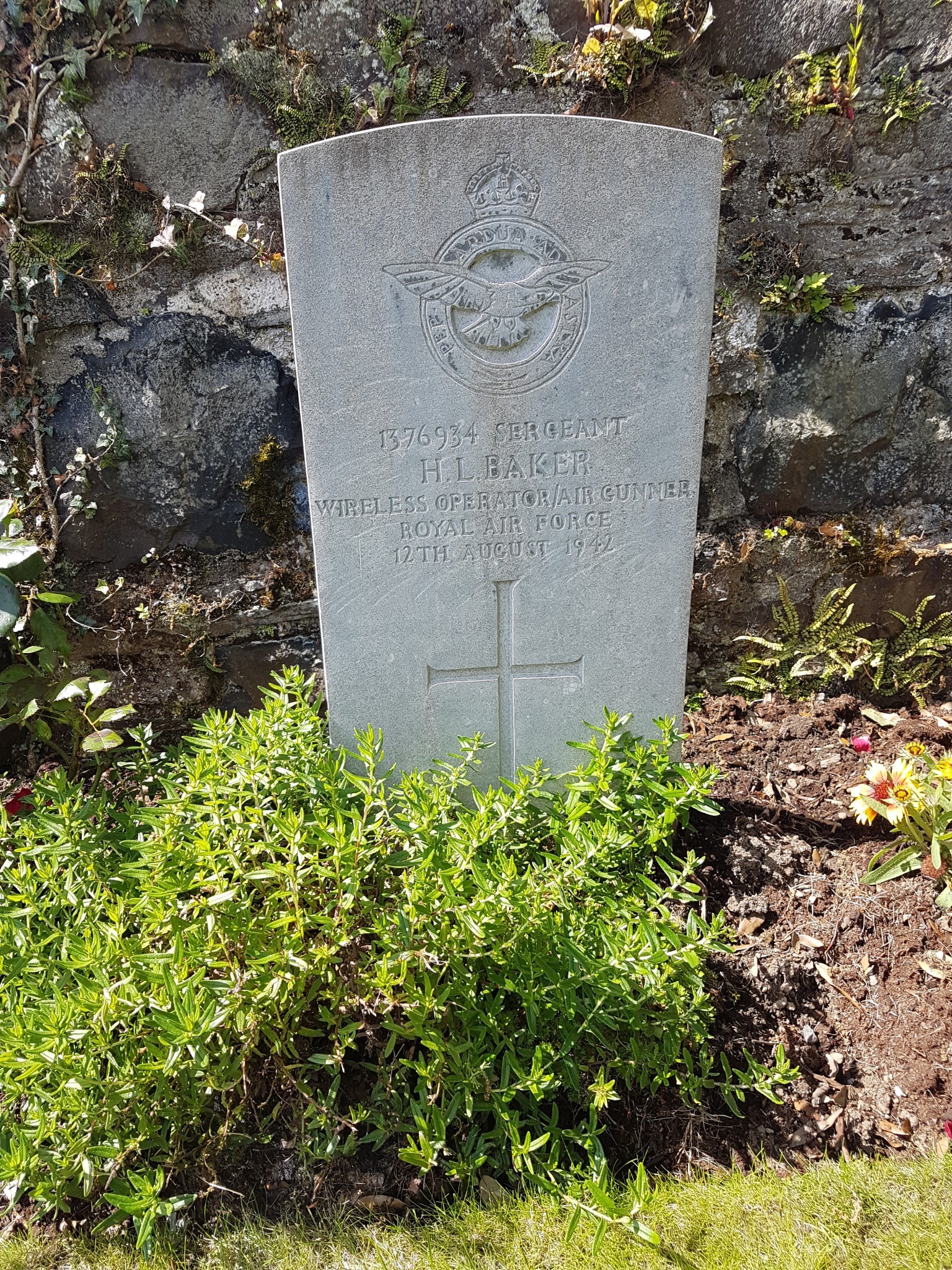 Commonwealth War Graves - Christ Church Limavady